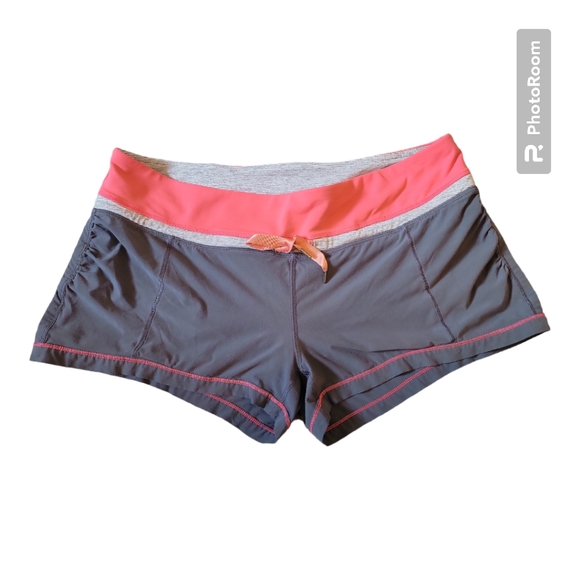 Lululemon Gray/Pink Speed Shorts - Picture 3 of 7